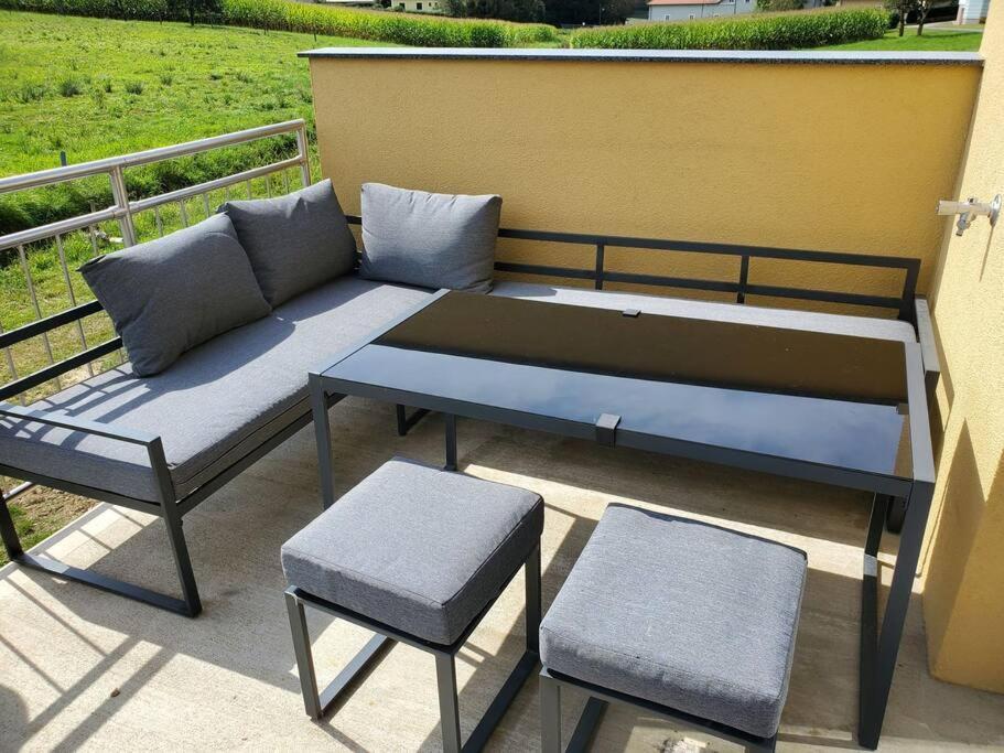 Appartement Herzer Gabersdorf Exteriör bild
